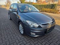 Gebraucht Hyundai i30 Edition+ 109 PS (80 kW) 2010 Schwarz Limousine