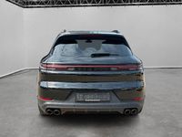 Gebraucht Porsche Cayenne 305 PS (224 kW) 2024 Schwarz SUV