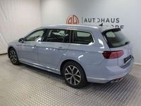 gebraucht VW Passat Variant Elegance 4M R-Line AHK StHz
