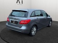 Gebraucht Mercedes B180 109 PS (80 kW) 2013 Grau Van / Kleinbus