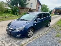 Gebraucht Opel Astra Innovation 160 PS (117 kW) 2011 Blau Kombi
