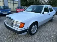 Gebraucht Mercedes 200 75 PS (55 kW) 1990 Weiß Limousine