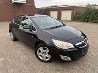 Gebraucht Opel Astra 101 PS (74 kW) 2010 Schwarz Kleinwagen
