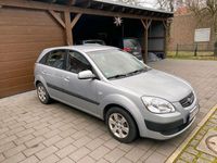 Gebraucht Kia Rio 71 PS (52 kW) 2008 Silber Kleinwagen