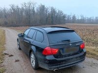Gebraucht BMW 320 184 PS (135 kW) 2010 Schwarz Limousine