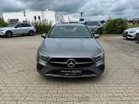 Gebraucht Mercedes A200 Progressive 150 PS (110 kW) 2025 Grau Limousine