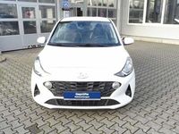 Gebraucht Hyundai i10 Trend 67 PS (49 kW) 2020 Weiß Kleinwagen