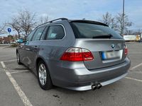Gebraucht BMW 523 Basis 177 PS (130 kW) 2006 Grau Kombi