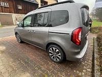 Używany Renault Kangoo Intens 95 KM (69 kW) 2021 Szary Minivan