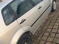 Gebraucht Ford Fiesta 70 PS (51 kW) 2005 Grau Kleinwagen