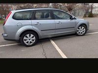 Używany Ford Focus 101 KM (74 kW) 2005 Srebrny Kombi