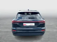 Gebraucht Audi Q6 e-tron Ambiente 185 kW (252 PS) 2025 Mythosschwarz metallic SUV