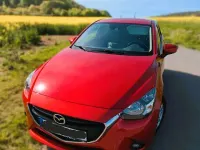 Gebraucht Mazda 2 Exclusive-Line 75 PS (55 kW) 2016 Rot Limousine