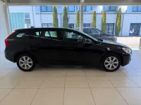 Gebraucht Volvo V60 Kinetic 114 PS (83 kW) 2011 Ember black Kombi