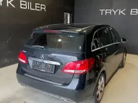 Gebraucht Mercedes B180 109 PS (80 kW) 2015 Schwarz Kleinwagen