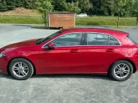 Gebraucht Mercedes A180 136 PS (100 kW) 2020 Rot Limousine