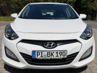 Gebraucht Hyundai i30 Edition 135 PS (99 kW) 2015 Weiß Limousine