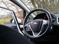 Gebraucht Ford Fiesta Champions Edition 60 PS (44 kW) 2012 Weiß Limousine