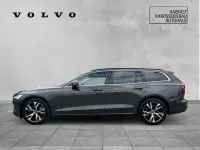 Gebraucht Volvo V60 Core 250 PS (183 kW) 2024 Platinum grey / metallic Kombi