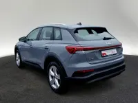 Gebraucht Audi e-tron Comfort 125 kW (170 PS) 2023 Kieselgrau SUV