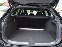 Gebraucht VW Passat R-line 193 PS (141 kW) 2024 Grenadillschwarz Kombi