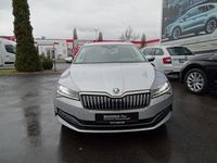 Gebraucht Skoda Superb Style 150 PS (110 kW) 2022 Brilliantsilber Kombi