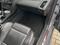 Gebraucht Ford Focus ST 185 PS (136 kW) 2015 Grau Kombi