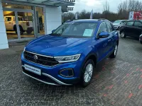 Gebraucht VW T-Roc Life 150 PS (110 kW) 2024 Blau SUV
