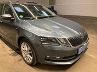 gebraucht Skoda Octavia Combi Clever DSG Navi Sitzh ACC AHK LED