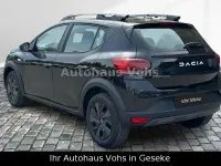 Neu Dacia Sandero Essentiel 91 PS (66 kW) 2025 Schwarz SUV