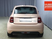 gebraucht Fiat 500e by Bocelli 42 kWh UVP 42.430,00 Style Paket: Panorama Dach, Getönte Heck- und Seitenscheiben, Winter-Paket Beheizbare Vordersitze; Auflagefläche der Frontscheibenwischer beheizbar 17"-Leichtmetallfelgen mit Diamantfinish, Vordersitze uvm.