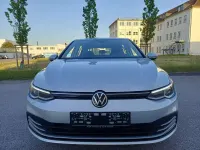 Gebraucht VW Golf VIII Life 131 PS (96 kW) 2020 Reflexsilber Limousine
