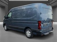 Neu Renault Master 170 PS (125 kW) 2026 J47 blau Van / Kleinbus