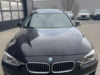 Gebraucht BMW 320 Luxury Line 184 PS (135 kW) 2013 Schwarz Kombi