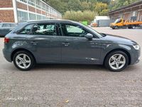 Gebraucht Audi A3 116 PS (85 kW) 2017 Grau Limousine