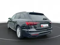 Gebraucht Audi A4 Advanced 163 PS (119 kW) 2021 Mythosschwarz metallic Kombi