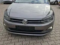 Gebraucht VW Polo Comfortline 95 PS (69 kW) 2019 Limestone grey metallic Kleinwagen