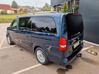 Gebraucht Mercedes V220 Edition 163 PS (119 kW) 2018 Blau Van / Kleinbus