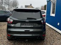 Gebraucht Ford Kuga ST-Line 179 PS (131 kW) 2018 Grün SUV