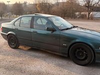 Gebraucht BMW 316 102 PS (75 kW) 1997 Grün Limousine