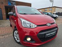 Gebraucht Hyundai i10 67 PS (49 kW) 2014 Rot Kleinwagen