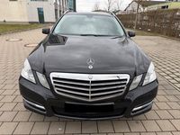 Gebraucht Mercedes E200 Avantgarde 136 PS (100 kW) 2011 Schwarz Limousine