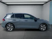 Gebraucht VW Golf VIII 150 PS (110 kW) 2025 Grau Kleinwagen