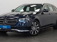 Gebraucht Mercedes E300 Avantgarde 306 PS (225 kW) 2021 Blau Limousine