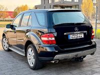 Gebraucht Mercedes ML280 190 PS (139 kW) 2006 Schwarz SUV