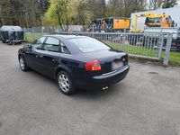Gebraucht Audi A6 180 PS (132 kW) 2004 Blau Limousine