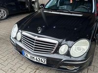 Gebraucht Mercedes E220 Avantgarde 170 PS (125 kW) 2008 Schwarz Limousine