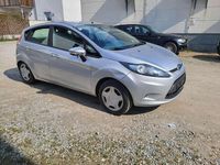 Gebraucht Ford Fiesta Trend 82 PS (60 kW) 2009 Polarsilber metallic Kleinwagen