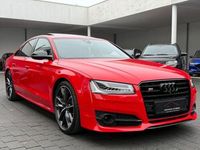 Gebraucht Audi S8 plus Sport 605 PS (444 kW) 2017 Rot Limousine