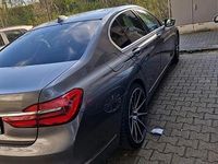 Gebraucht BMW 730 265 PS (194 kW) 2016 Grau Limousine